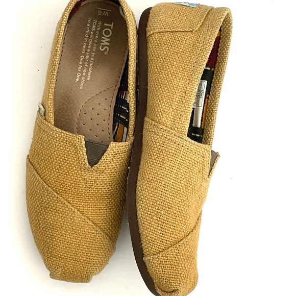 TOMS - Womens Brown Slip On Shoes Size W6 Plaid Interior - Picture 1 of 11